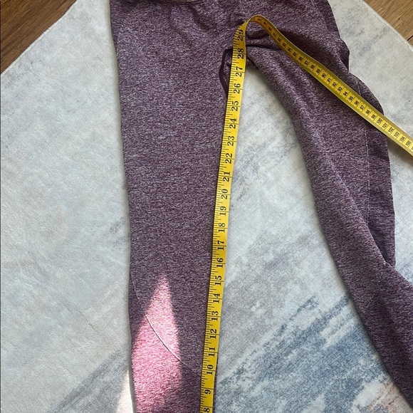 Gymshark Purple Leggings for Active Comfort - Picture 5 of 8